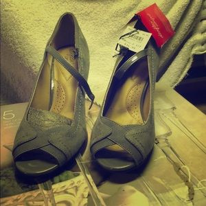 Shoes, brand new. Size 7.5